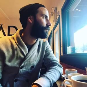 Meet your Posher, Levi